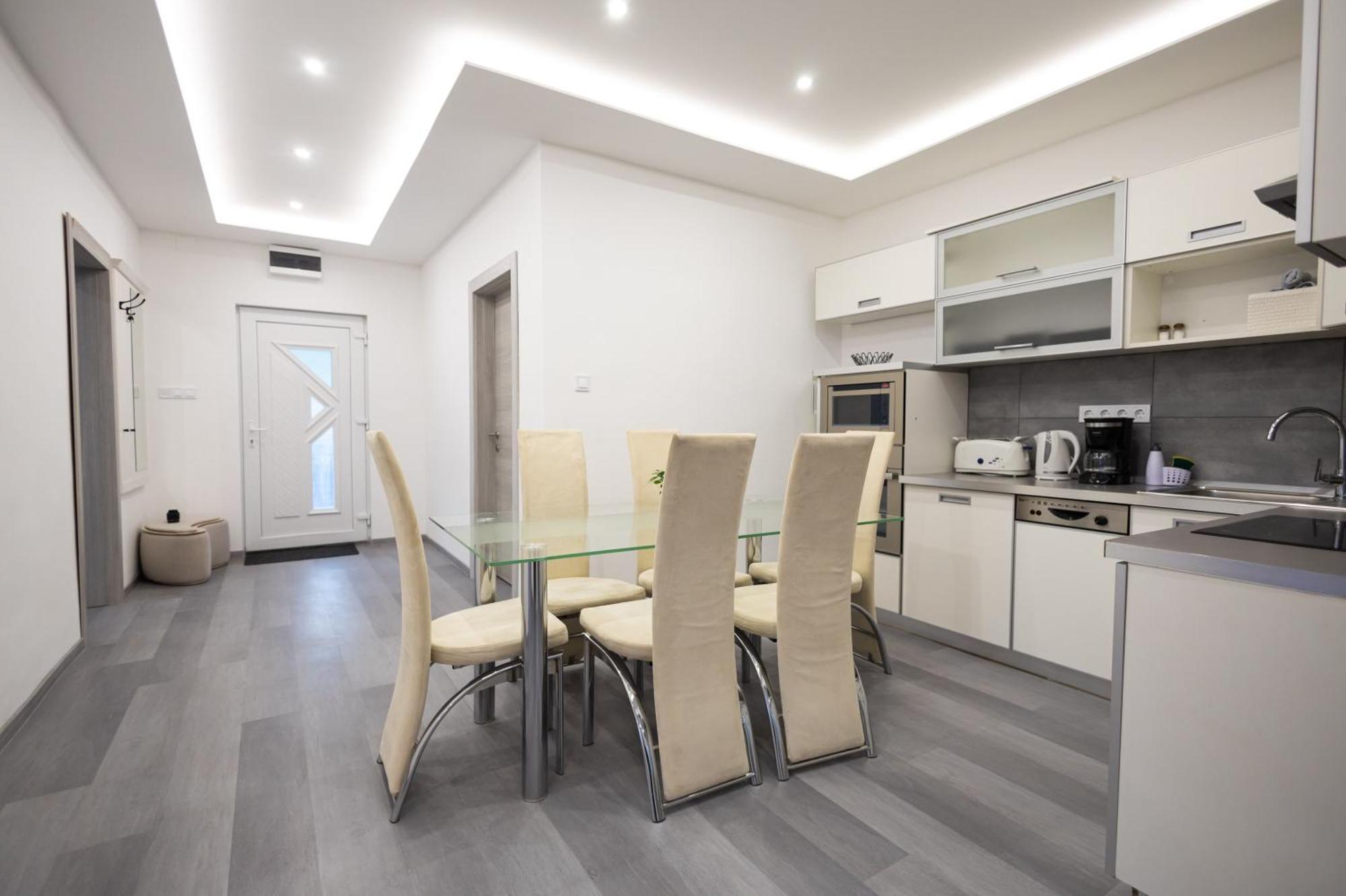 דברצן Fonix Apartman מראה חיצוני תמונה