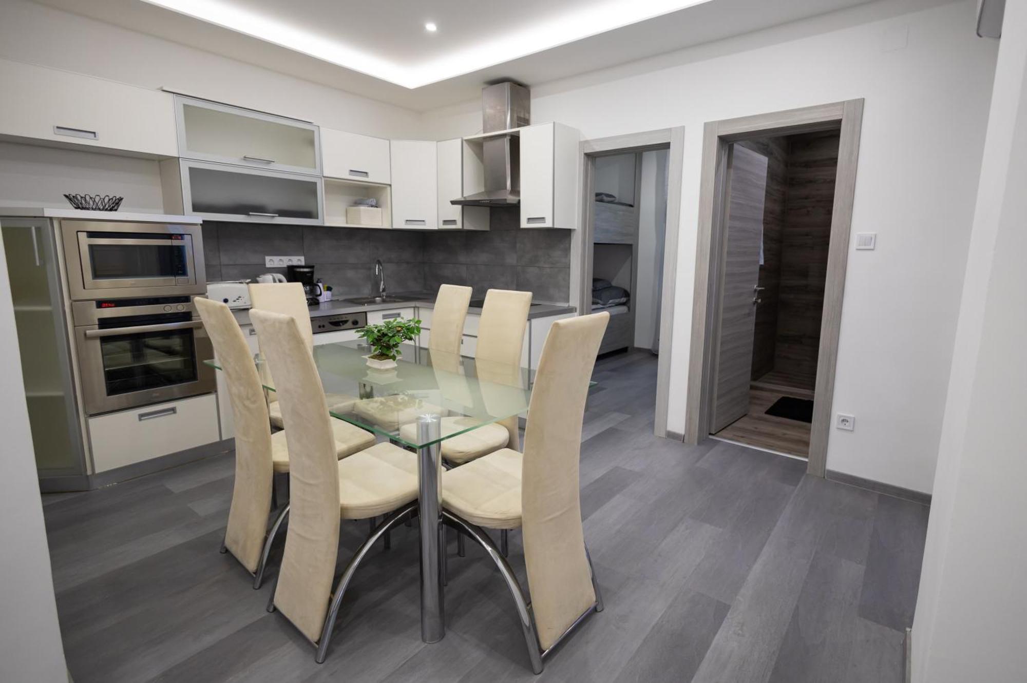 דברצן Fonix Apartman מראה חיצוני תמונה