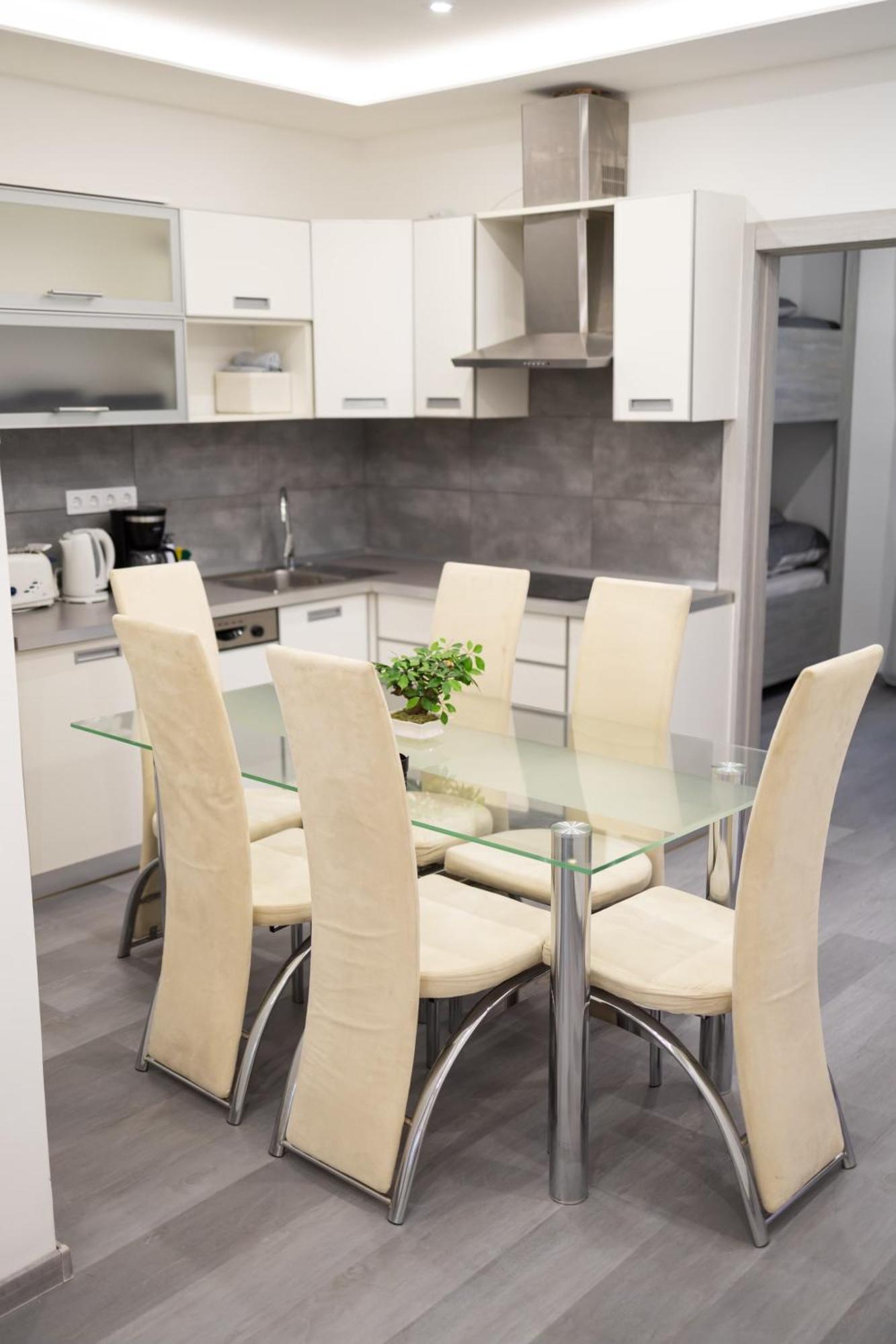דברצן Fonix Apartman מראה חיצוני תמונה