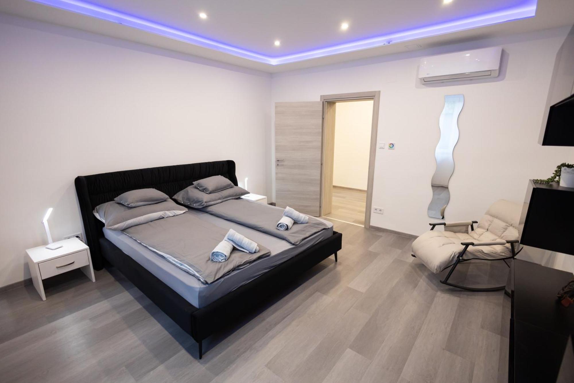 דברצן Fonix Apartman מראה חיצוני תמונה